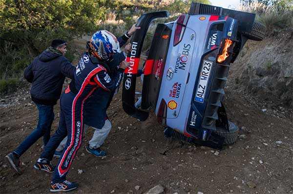 WRC-Argentina-Hyundai05